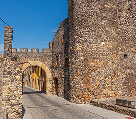 hostalric-muralles-medievals_0000_muralles-medievals_0005s_0007_vescomtat_cabrera_muralles_hostalric-1